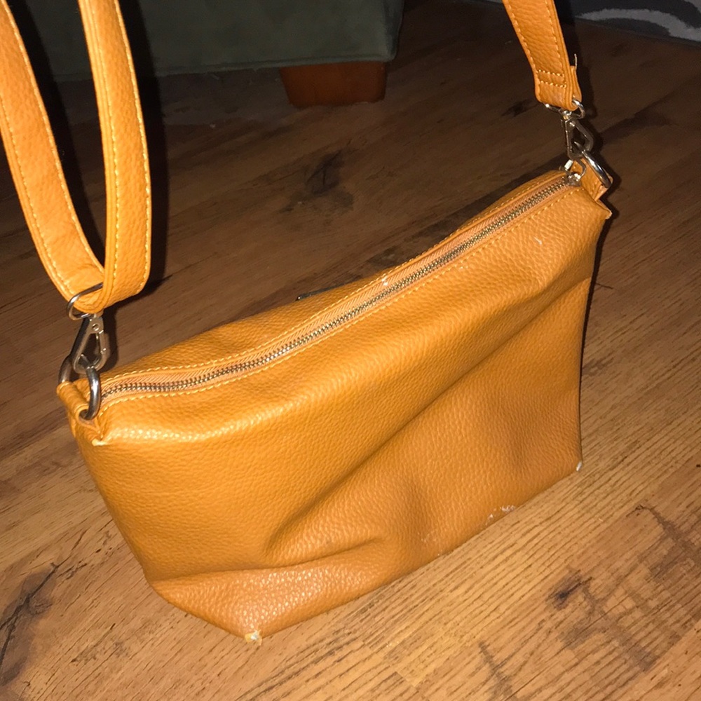 Purse - Picture 2 of 4